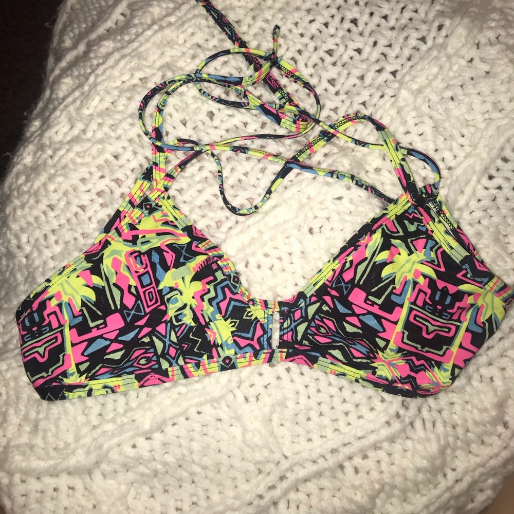 RARE Mallyce x Jolyn Top